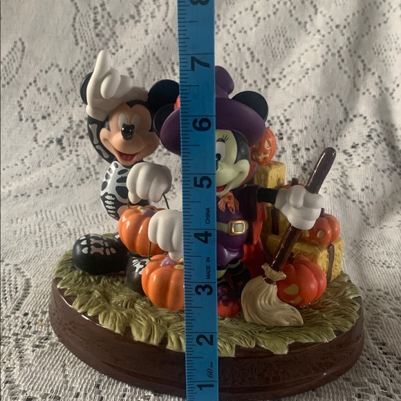 Art of Disney Gallery Halloween Mickey Limited Edition 331/500 & artist signed - Picture 13 of 16
